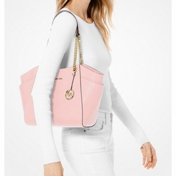 Michael Kors Jet Set Saffiano Leather Chain Shoulder  Bag. - Picture 12 of 13